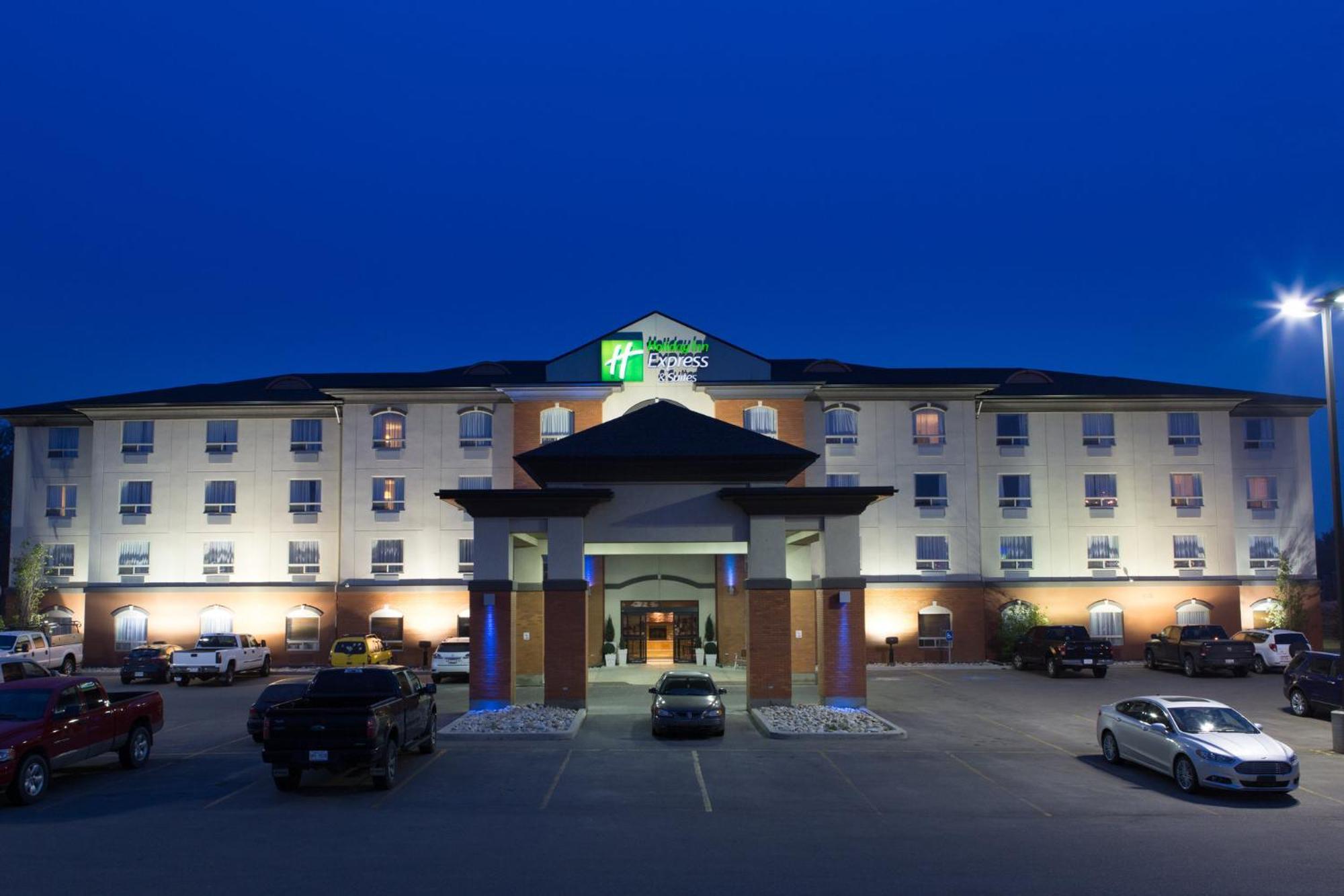 Holiday Inn Express Hotel & Suites - Slave Lake By Ihg Exterior foto